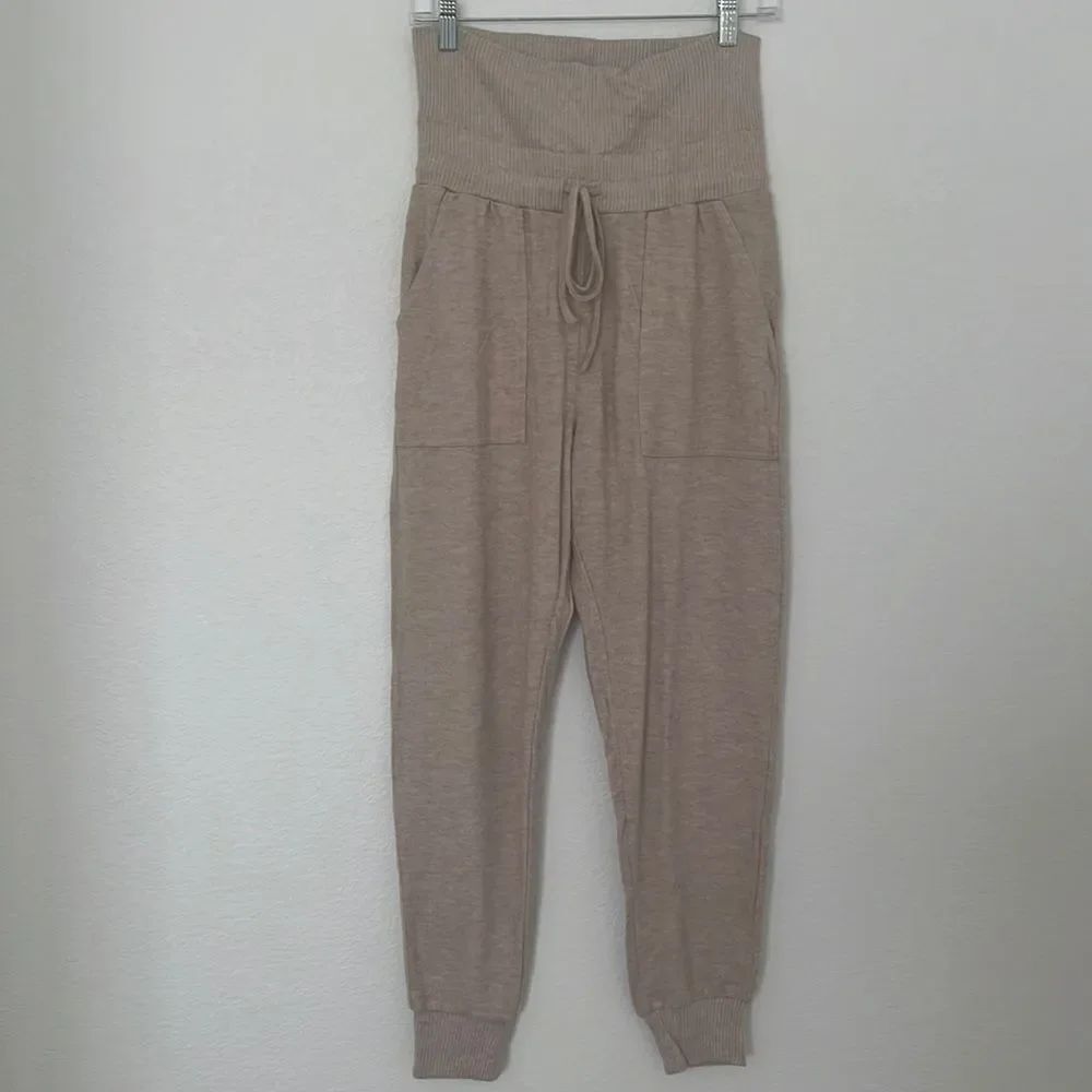 L Space Sleepin In Pant in Oatmeal NEW NWT